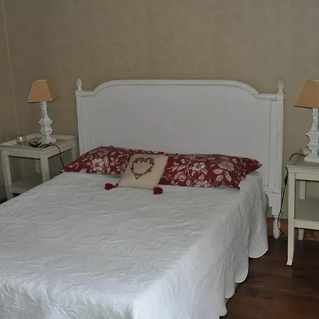 Moulin De Morance Bed & Breakfast *